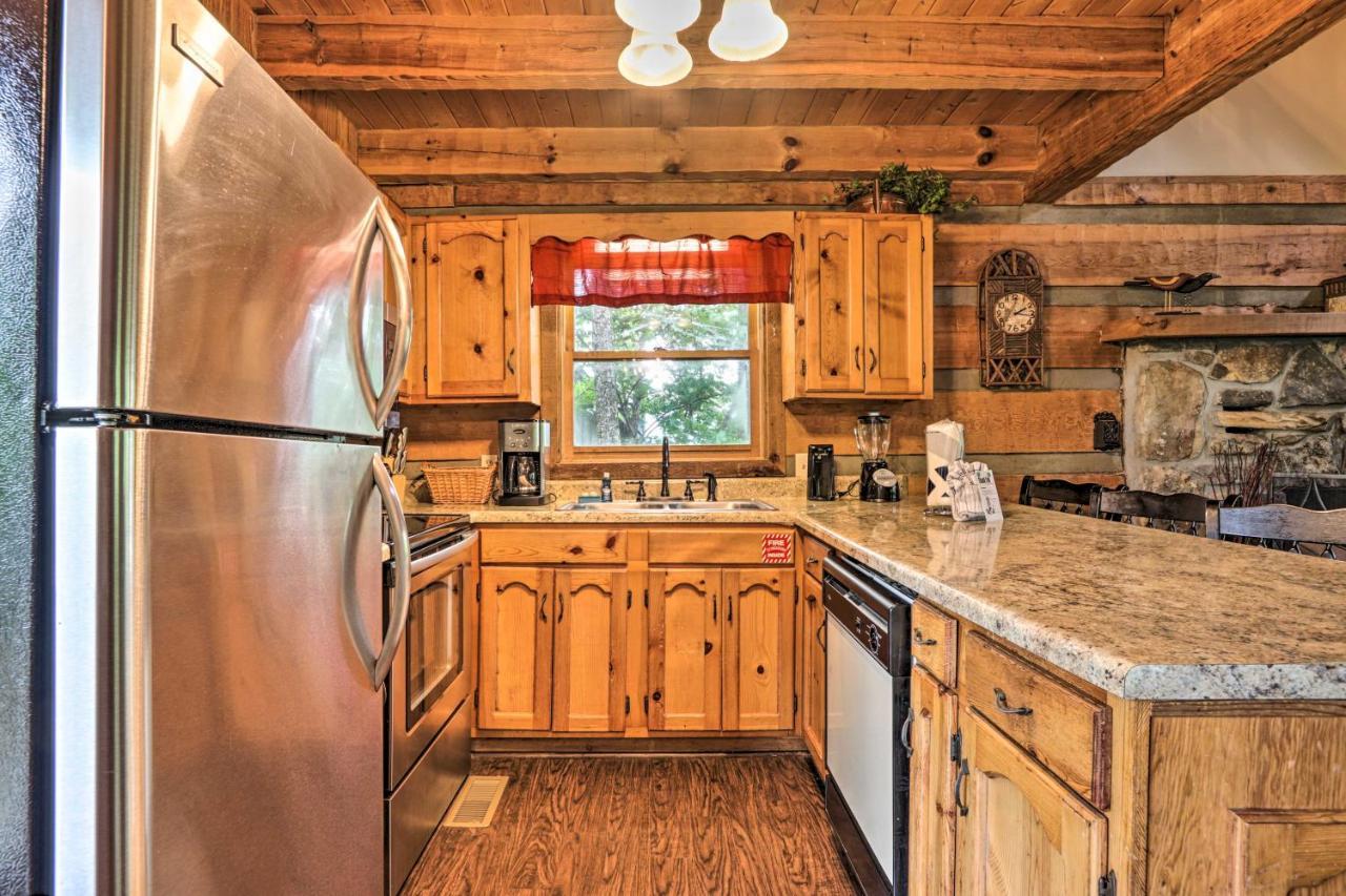 Vila Gatlinburg Escape With Hot Tub, Deck And Mtn View Exteriér fotografie