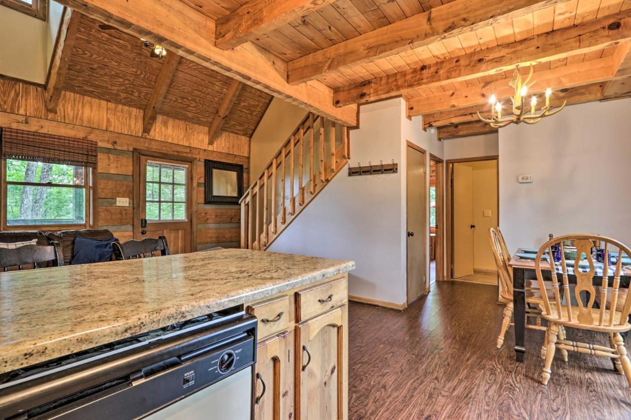 Vila Gatlinburg Escape With Hot Tub, Deck And Mtn View Exteriér fotografie